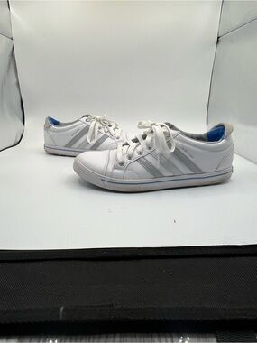 Adidas Adicross Women’s Golf Shoes Size 9.5 White Gray Blue Spikeless